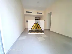 2 bedrooms + living room 1 master bedroom 2 bathrooms 2 balconies High floor
