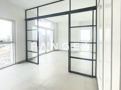 High Floor | Open View | Vacant on May
