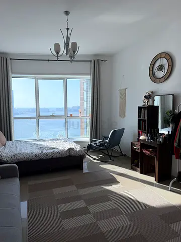 Queen size full set Bedroom Brown color