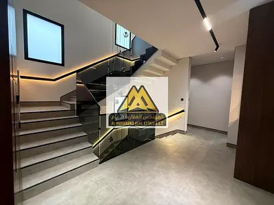 فيلا أول ساكن للإيجار السنوي في منطقة الباهية عجمان بتشطيب فاخر مكونة من 5 غرف ماستر مع مجلس وصالة وغرفة خادمة وباركن