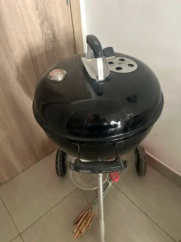 REDUCED!!! Weber Kettle Plus 57cm BBQ - full set plus accessories  professionally cleaned