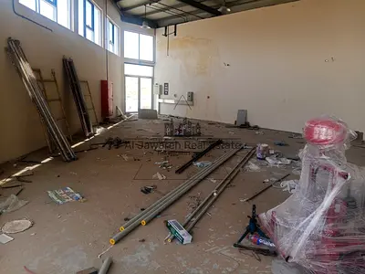 Code 3162 annual yard with showroom and office for rent in Umm Al Quwain located in a prime strategic position on a main road close to all essential