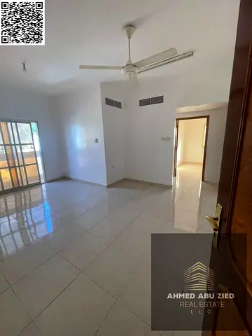 ارقي واكبر غرفتين وصاله مع 2 حمام مساحه ممتازه صيانه كامله علي المالك طول فترة الايجار وقريب جدا من المواصلات وجميع الخدمات من المخارج لدبي والشارقة