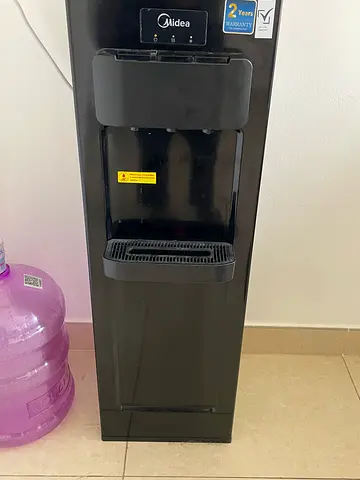 Midea Black Water Dispenser / Cooler - Standing Unit. Top loading. 3 taps