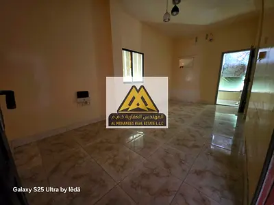 استوديو للإيجار السنوي – طابق أرضي في الراشدية، شارع الميناء