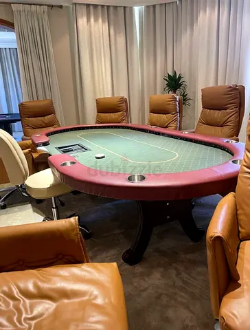 Poker table