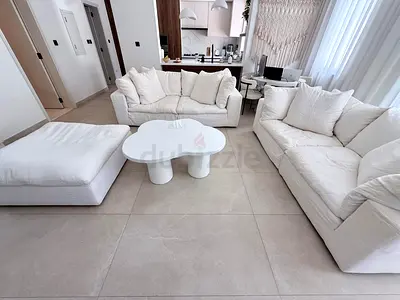 Luscious 2+2 With footstool