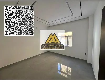 متاحة الآن للإيجار السنوي في المويهات 1 – عجمان، فيلا أول ساكن بمساحات واسعة، تحتوي على 6 غرف نوم، مجلس، وصالة. مناسبة للموظفين