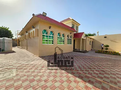 فيلا زاوية للبيع فى القادسية بمساحة 6240قدم 4غرغ نوم ماستر السعر1350000درهم