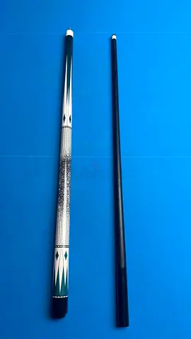 pool cue set — good condition with professional Belgian tip