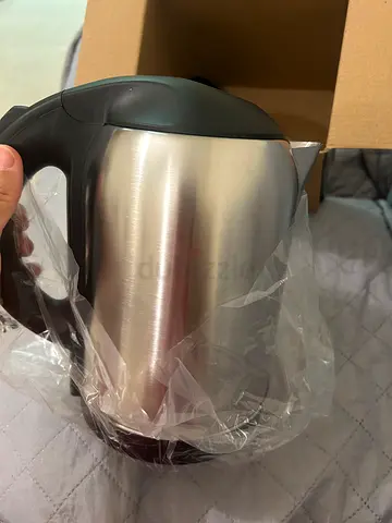 Geepas Stainless Steel Electric Kettle - Brand New
