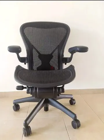 Herman Miller Aeron Office Chair Fully Options Good Condition