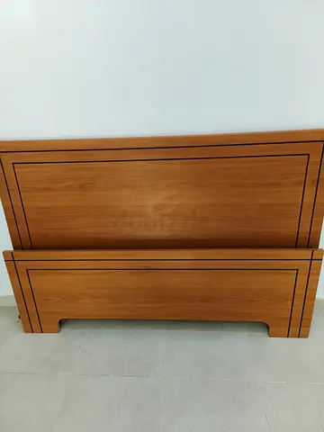 Solid Wood bed , queen size