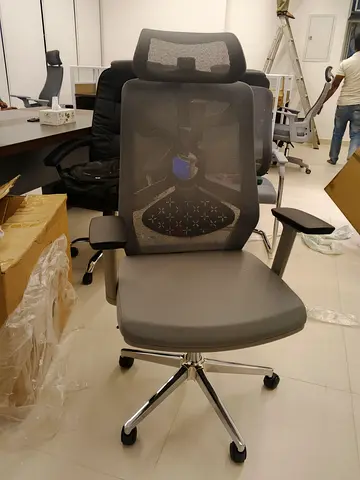 Office chair Available for Sale