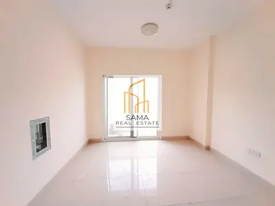 ON ROAD BULDING 2BHK WITH BACLONY / WARDROAB 3 FULL WASHROOM ONLY 45K IN MUWAILEH