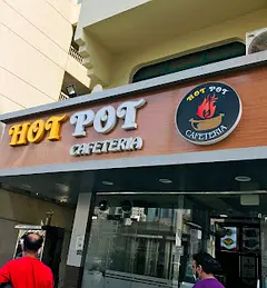 Fully furnished room available for Executive Bachelor Single Women / Men