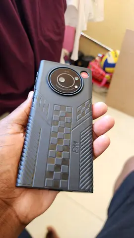 Leica phone 1 Smartphone with Rugged Case (Good Working Condition)