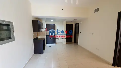 Luxurious 1 BR | 2 Balconies | Prime Location | JVC