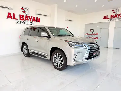 لكزس LX 570 بلاتينيوم فضي / بيج خليجي Lexus LX 570 Platinum 2017 - GCC Specs - Pristine Condition