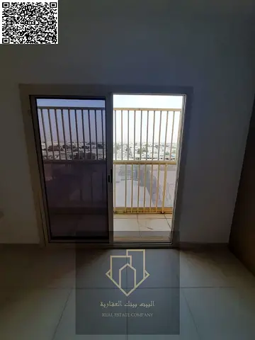🔥 Spacious apartment on Al Ittihad Street with parking and central air conditioning