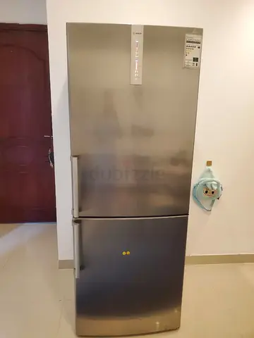 Bosch bottom freezer top fridge refrigerator with digital inverter