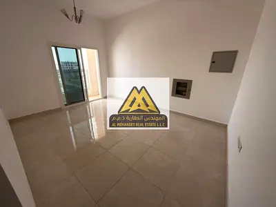 شقة غرفة وصالة للإيجار – الجرف 3، عجمان | غرفة ماستر، 2 حمام، بلكونة بإطلالة مفتوحة، تكييف مركزي، موقع مميز