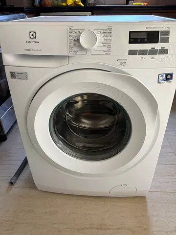 Electrolux Front Load Washing Machine - Brand new never switched on