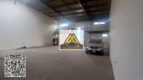 فرصة مميزة لأصحاب الأعمال للاستئجار في موقع استراتيجي داخل منطقة صناعية حيوية، مناسب للأنشطة التجارية والتخزين مع توفر كهرباء مناسبة ومساحة عملية.