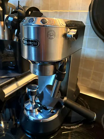 DeLonghi Stainless Steel Espresso Machine (Semi-automatic) - with grinder