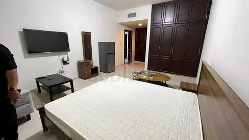 Fully furnished master bedroom with attached washroom for single lady or man or couple in khalidia