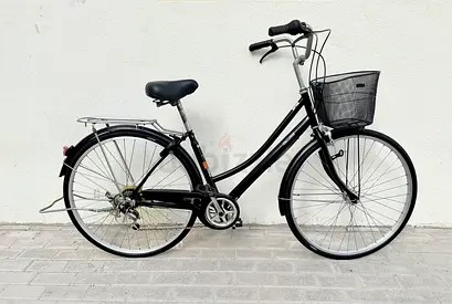 27 size Japenese cruiser bike with 6 speed shimano