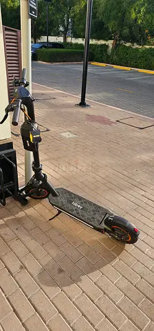 Hiboy Max Pro Folding Electric Scooter - 35km/h, Dual Suspension.