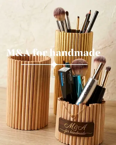 Makeup organizer
Vase