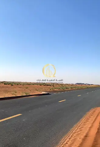 للبيع ارض بمدينة القاسمية المرحلة الاولى مبنية 3 محلات على مساحة 5166 تصريح G+3 تملك حر لجميع الجنسيات