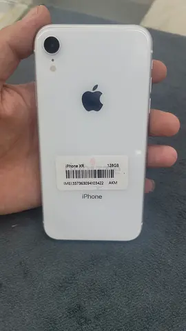 White Apple iPhone xr - Used, Good Condition