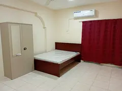 Near Rolla Bus stand/park/fully furnished family room available