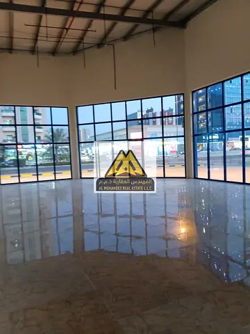 محلات تجارية جديدة للإيجار في قلب عجمان – منطقة مشيرف | مساحات متنوعة من 300 إلى 1,560 قدم² | موقع استراتيجي وحيوي