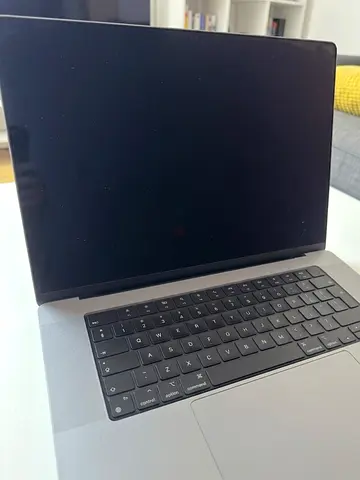 MacBook Pro 16-inch (2021) - M1 Max (upgraded chip from the base model), 32GB, 2TB