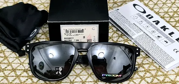 Brand New Original Oakley Holbrook Matte w/ Prizm Black Iridium Lens