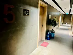 Single partition Room in Jumeirah Garden City