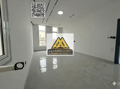 A unique opportunity to live in a spacious and luxurious villa in the Al Zahiyah area, strategically located near Sheikh Mohammed Bin Zayed Road, feat