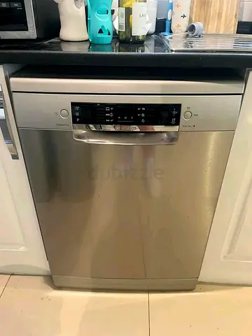 Bosch series 4 dishwasher like New Condition