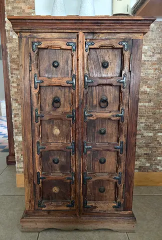 Wooden Cabinet In very good condition