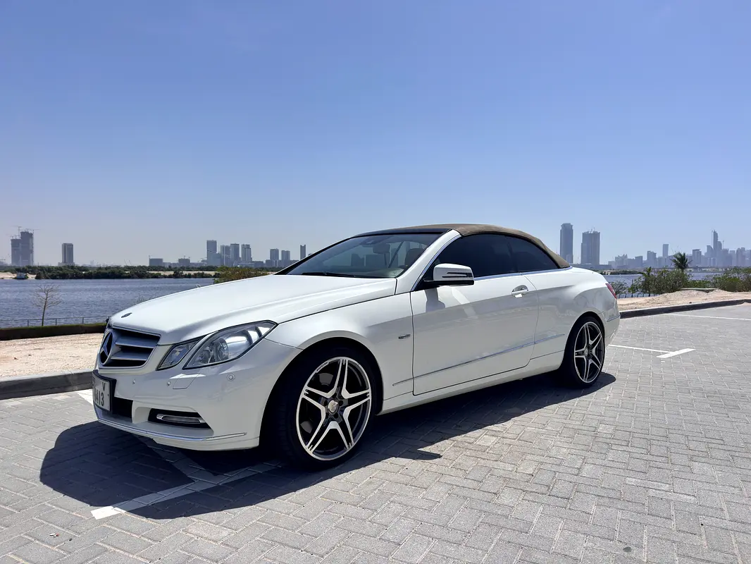 Mercedes-Benz E-Class 2012 — photo 1 of 12