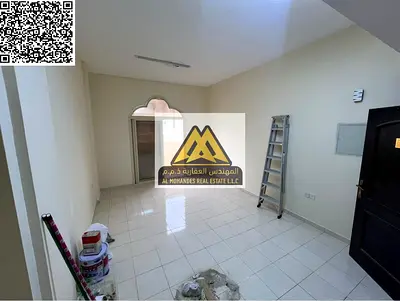 تتميز بموقع حيوي قريب من جميع الخدمات، مما يجعلها خياراً مناسباً للعائلات الباحثة عن الراحة وسهولة التنقل.