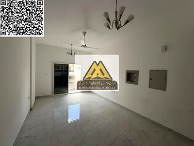 تتميز بمساحات واسعة وتصميم حديث كونها ثاني ساكن، مع موقع مميز قريب من المدارس والطرق الرئيسية، مما يجعلها خياراً مناسباً للعائلات الباحثة عن الراحة
