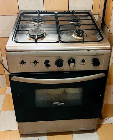 Used 4-Burner Gas Cooker with Oven (Stainless Top) - Working Condition