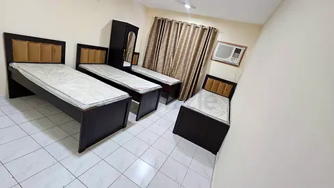 Gents executive bachelors bedspace available in karama for south indian males