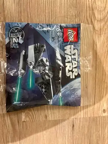 BRAND NEW LEGO 30685 STAR WARS TIE INTERCEPTOR POLYBAG