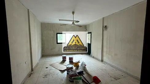 شقة ثلاث غرف وصالة مع 2 بلكونة في النخيل 1 – عجمان